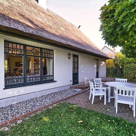 Reetdachhaus Mit Grossem Garten Und Kamin Marlow Esterno foto