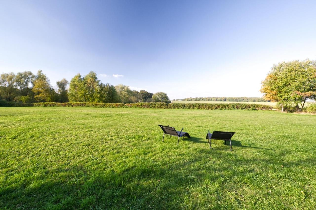 Reetdachhaus Mit Grossem Garten Und Kamin Marlow Esterno foto